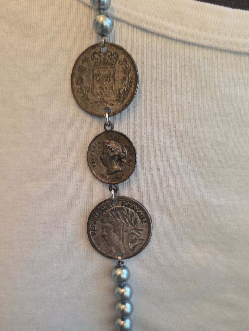 Vintage Gypsy Silver Pearl Beaded Coin Pendant Necklace - Picture 3 of 6